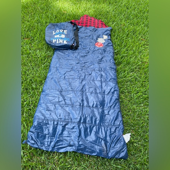 Victoria’s Secret RARE Vintage 💖🏕️ PINK Road Trip Sleeping Bag And Storage Bag - Picture 2 of 9